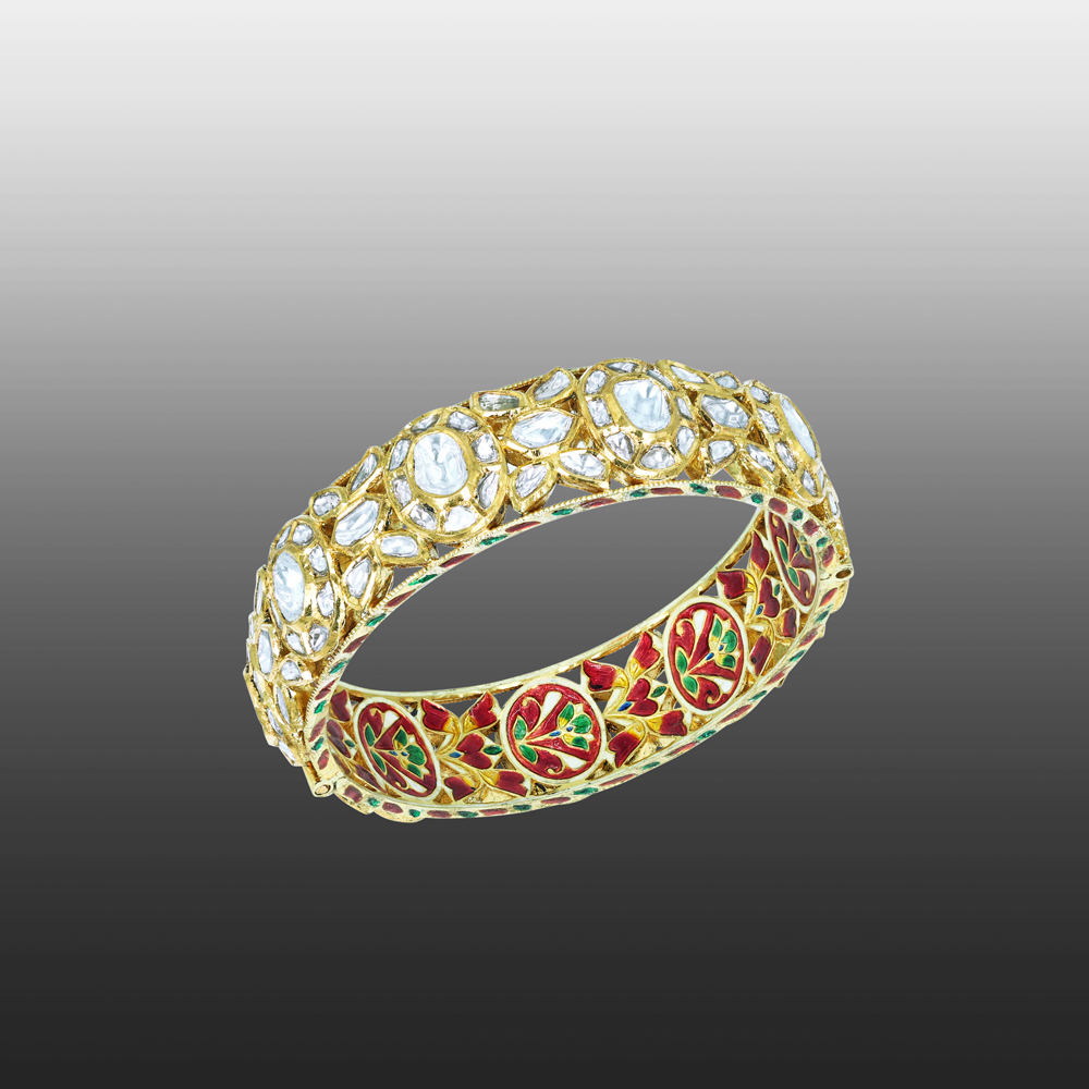 Polki Bangle with Ivory Look and Floral Patterns Inside